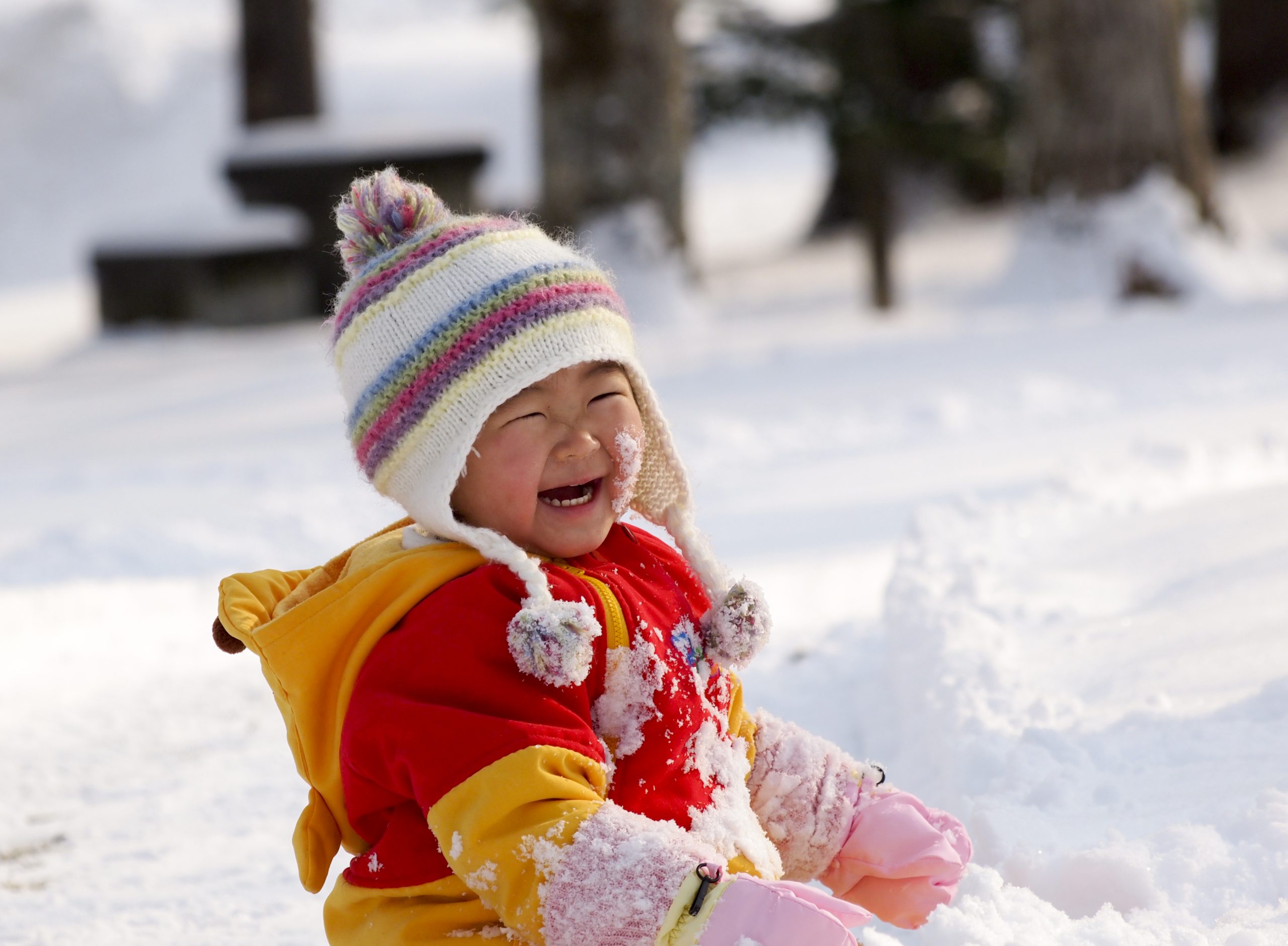 赤ちゃんと楽しむ雪遊びの用意や注意点 赤ちゃん成長ナビ 小児科専門医師 監修