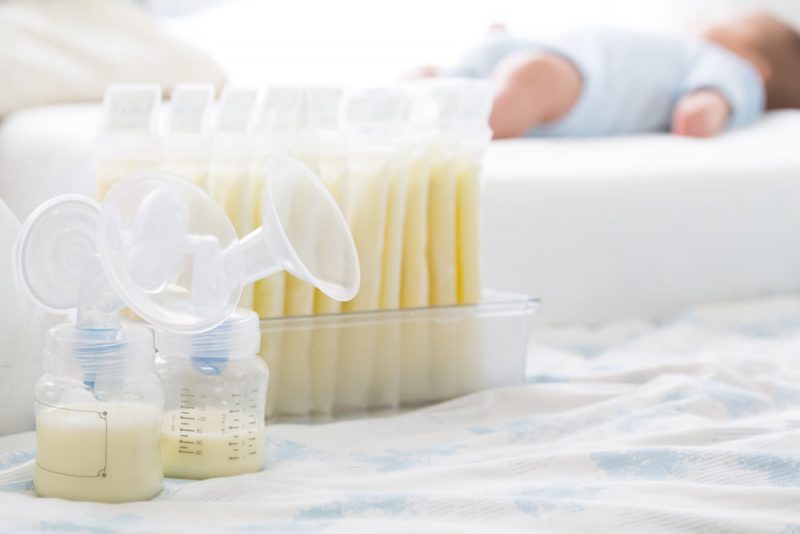 母乳を冷凍保存する方法は？