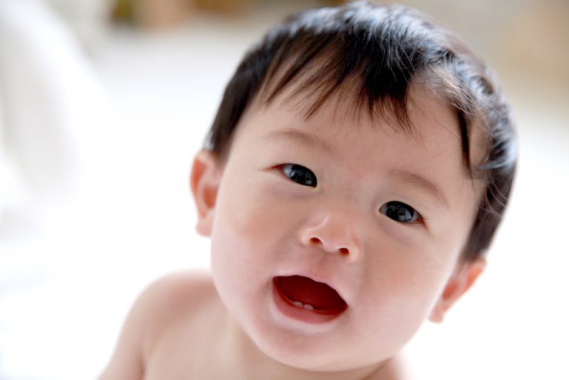 赤ちゃんの歯が生える時期と順番