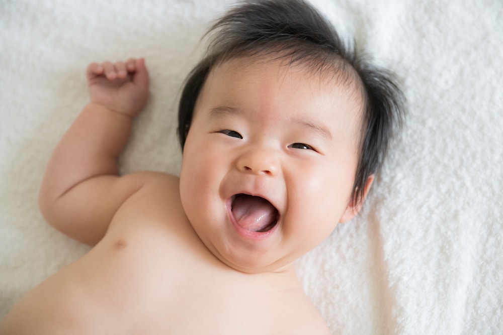 赤ちゃんが 笑う には理由がある 赤ちゃん成長ナビ 小児科専門医師 監修